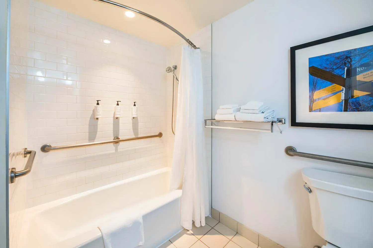 Grand Park Hotel Vancouver Airport, Ascend Hotel Collection Richmond 3*,  Canada