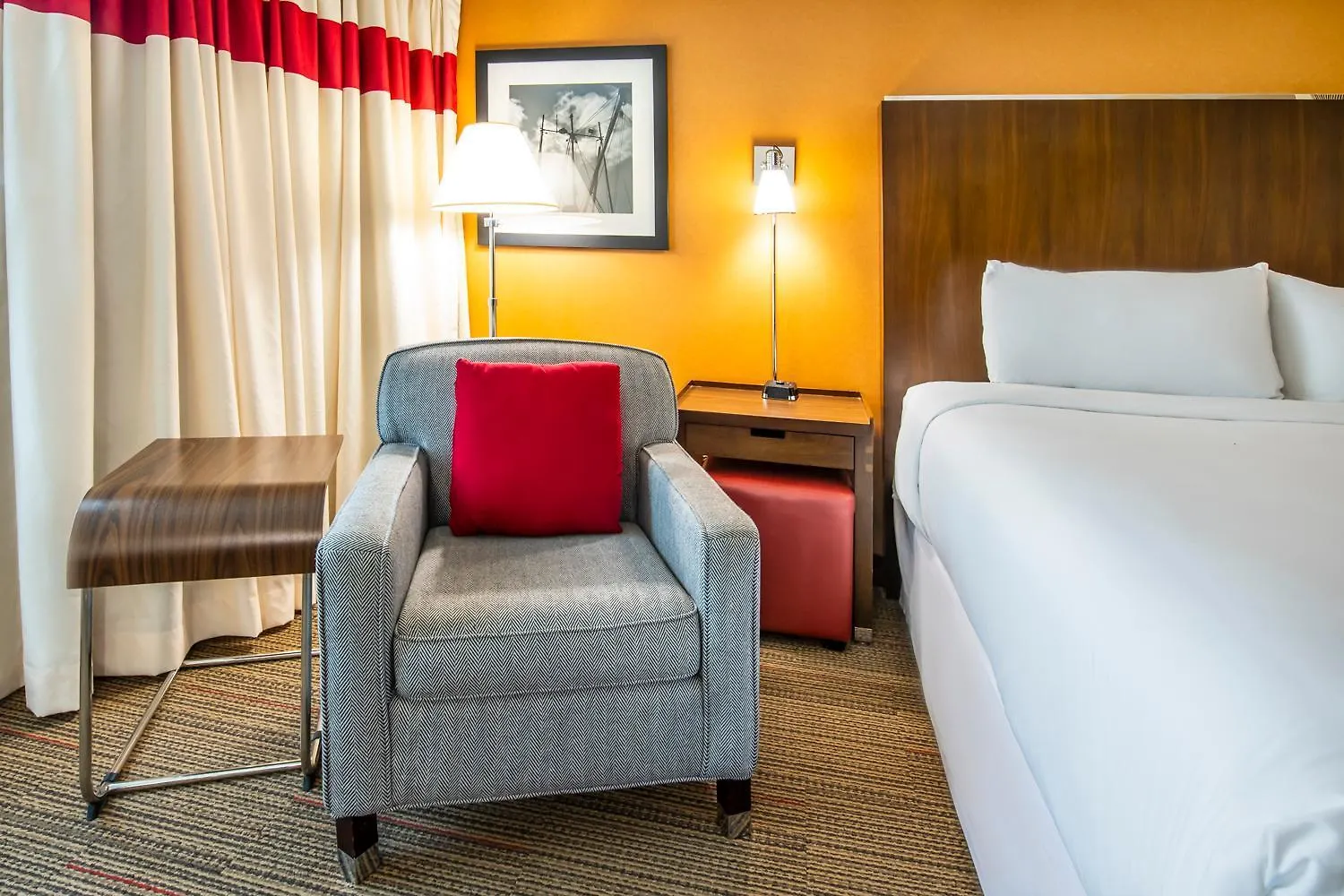 Grand Park Hotel Vancouver Airport, Ascend Hotel Collection Richmond