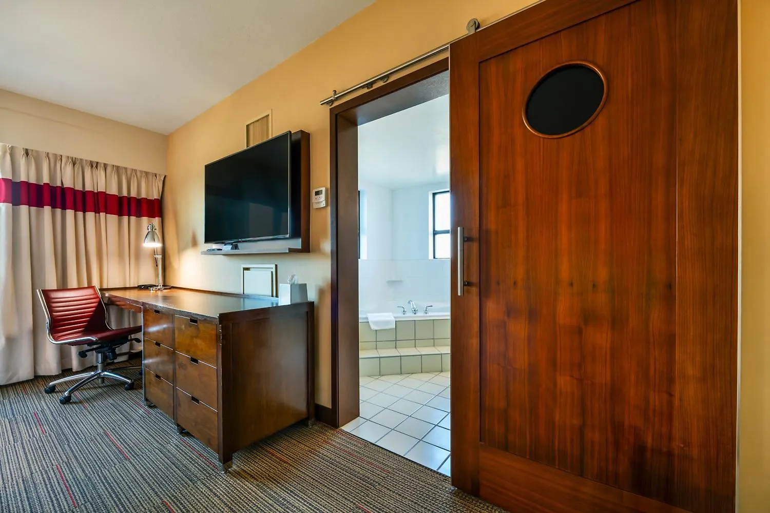 Grand Park Hotel Vancouver Airport, Ascend Hotel Collection Richmond