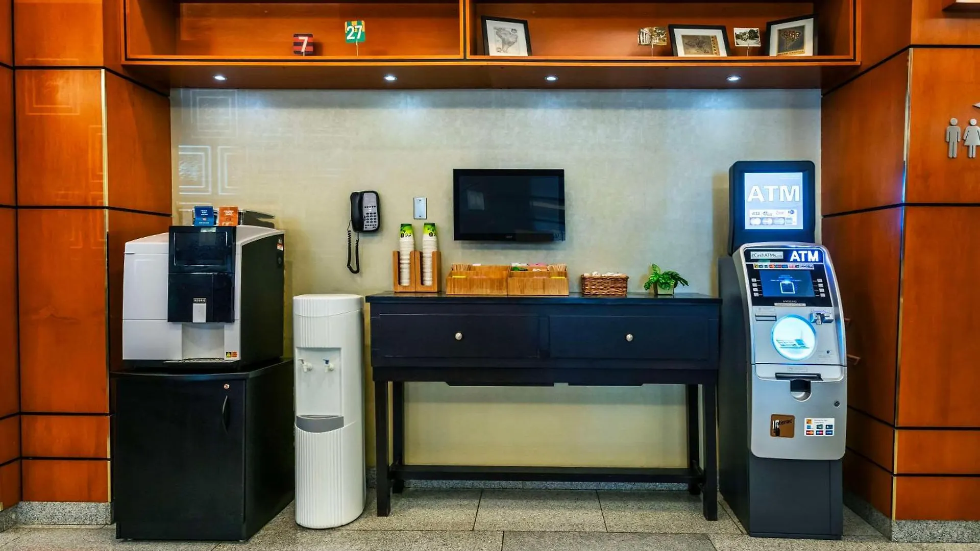 Grand Park Hotel Vancouver Airport, Ascend Hotel Collection Richmond Canada