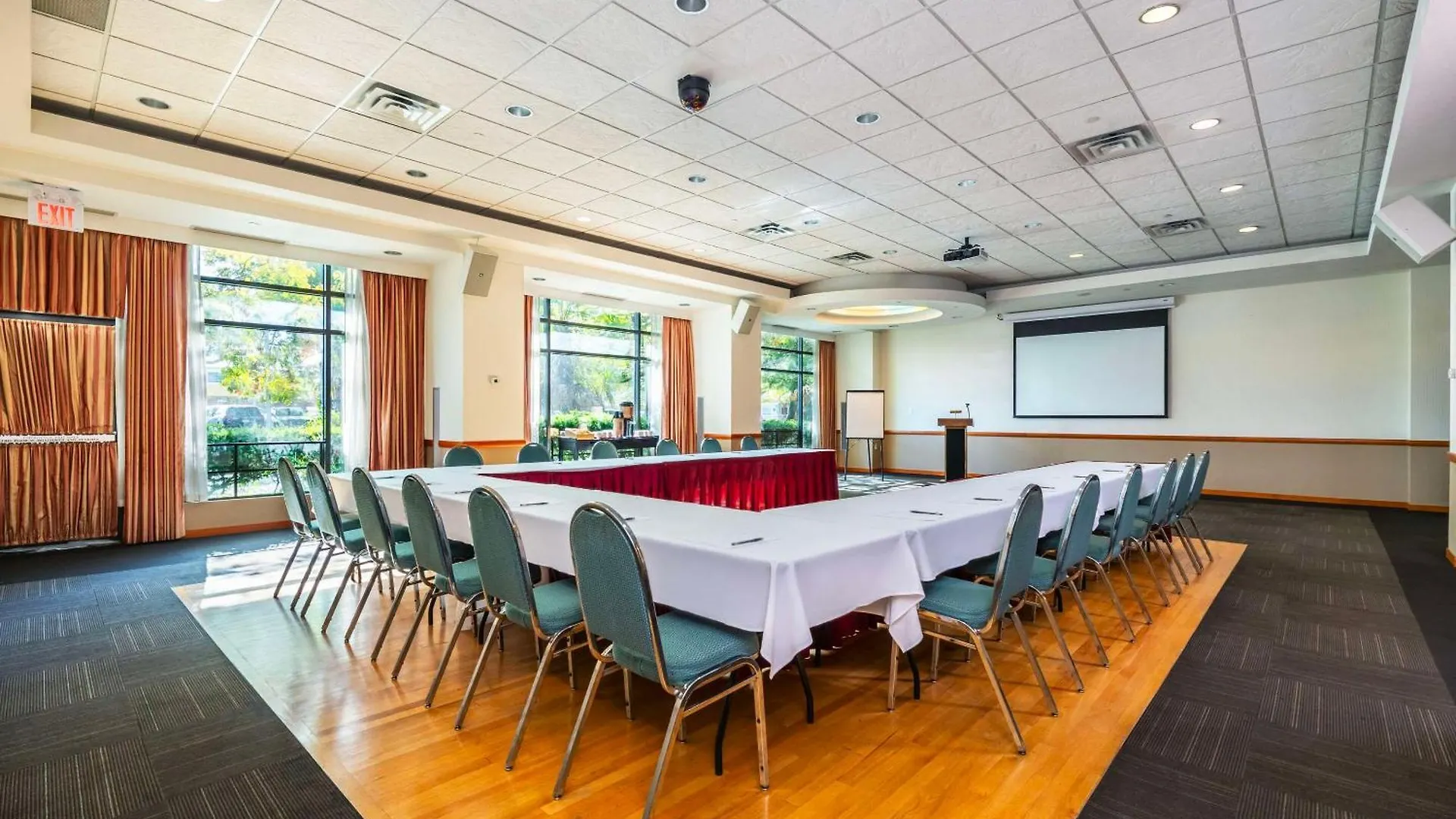 Grand Park Hotel Vancouver Airport, Ascend Hotel Collection Richmond