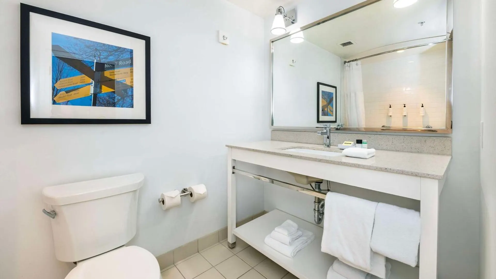 Grand Park Hotel Vancouver Airport, Ascend Hotel Collection Richmond 3*,