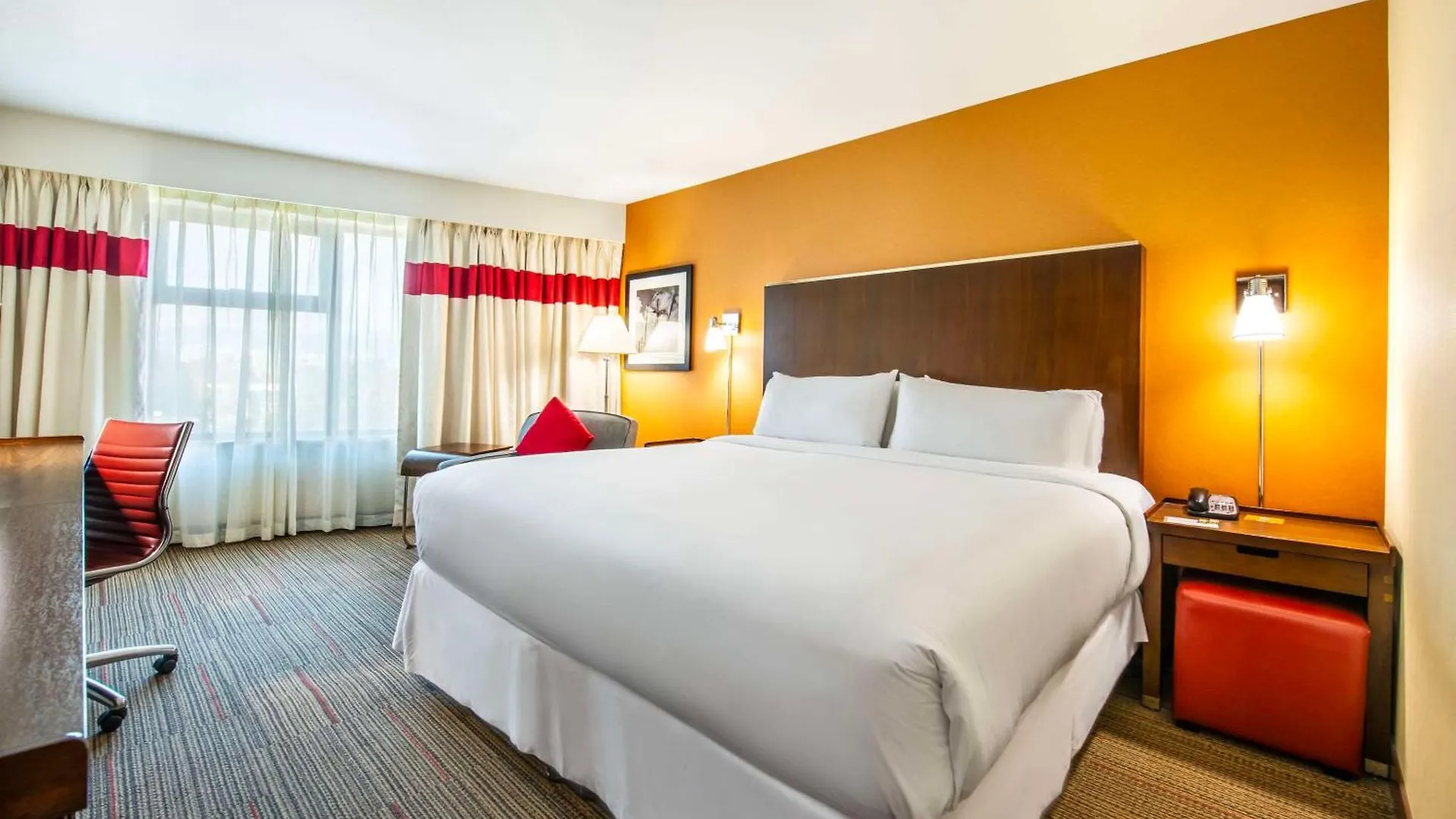 Grand Park Hotel Vancouver Airport, Ascend Hotel Collection Richmond
