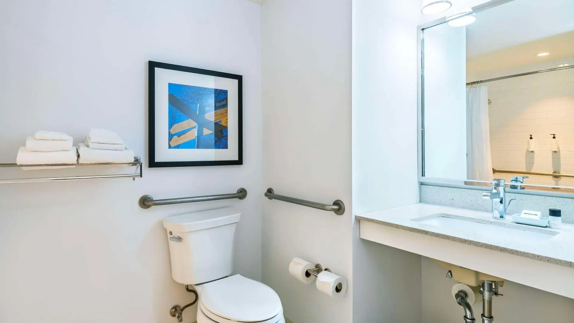 Grand Park Hotel Vancouver Airport, Ascend Hotel Collection Richmond