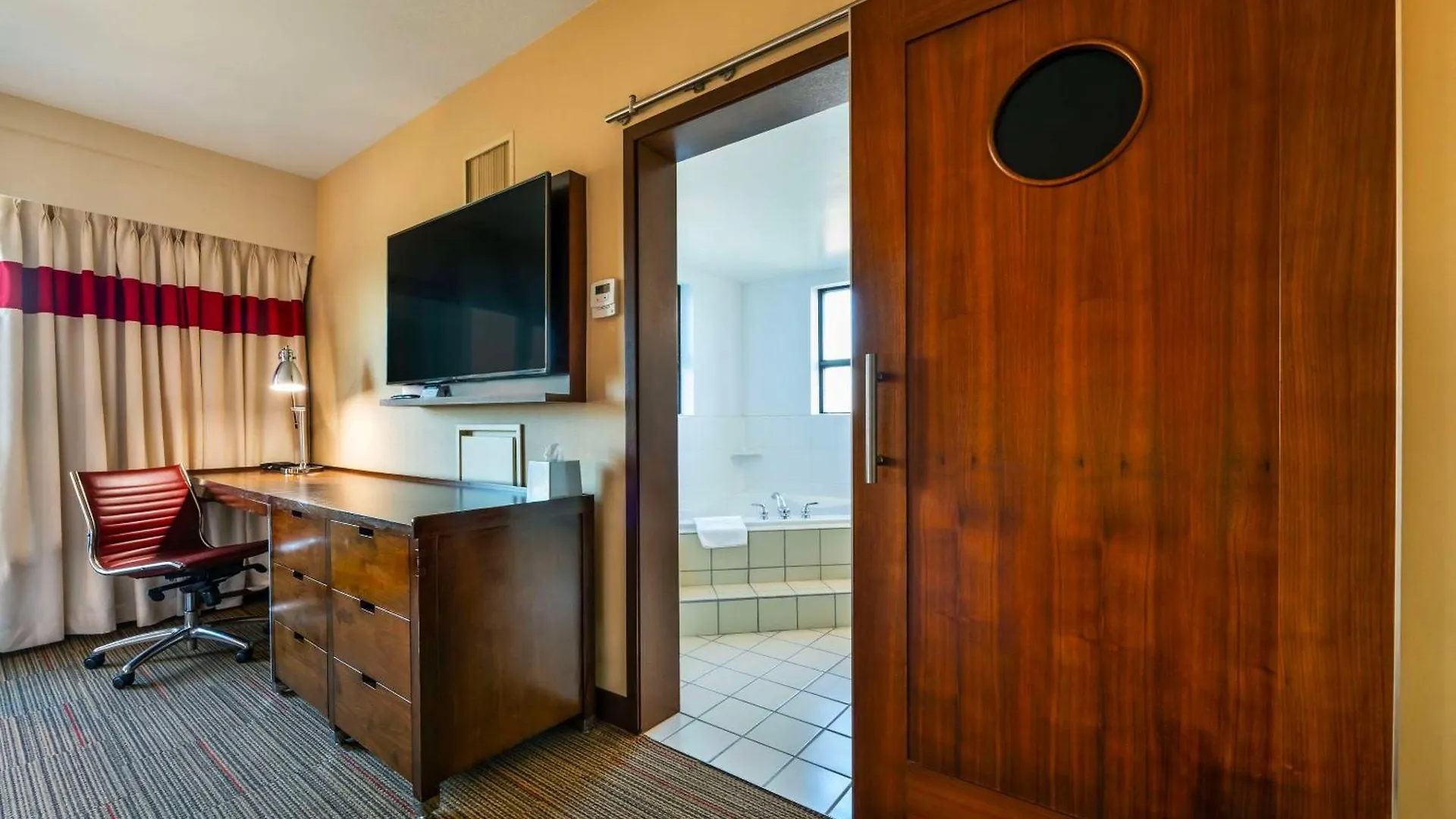 Grand Park Hotel Vancouver Airport, Ascend Hotel Collection Richmond