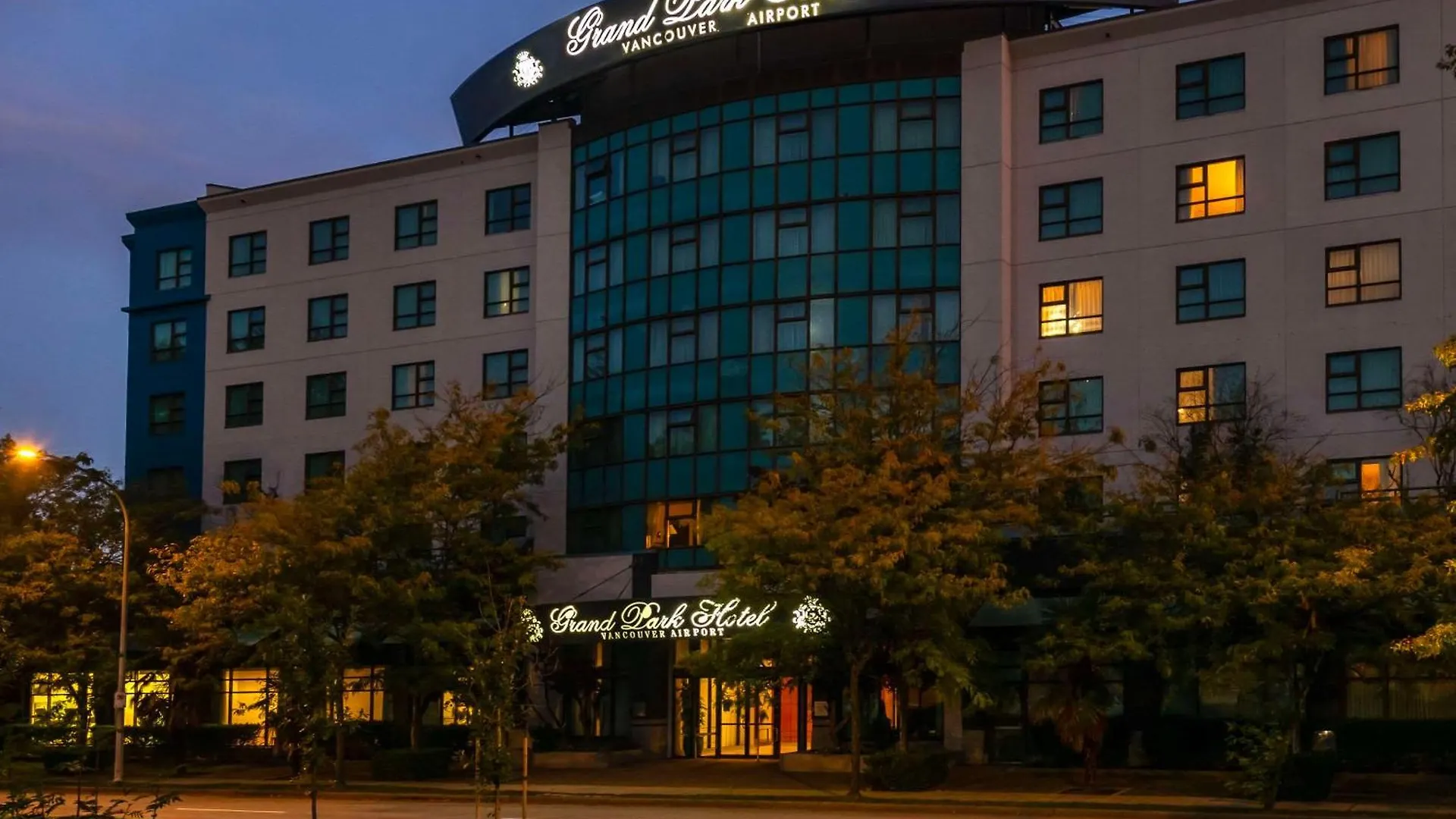 Grand Park Hotel Vancouver Airport, Ascend Hotel Collection Richmond Canada
