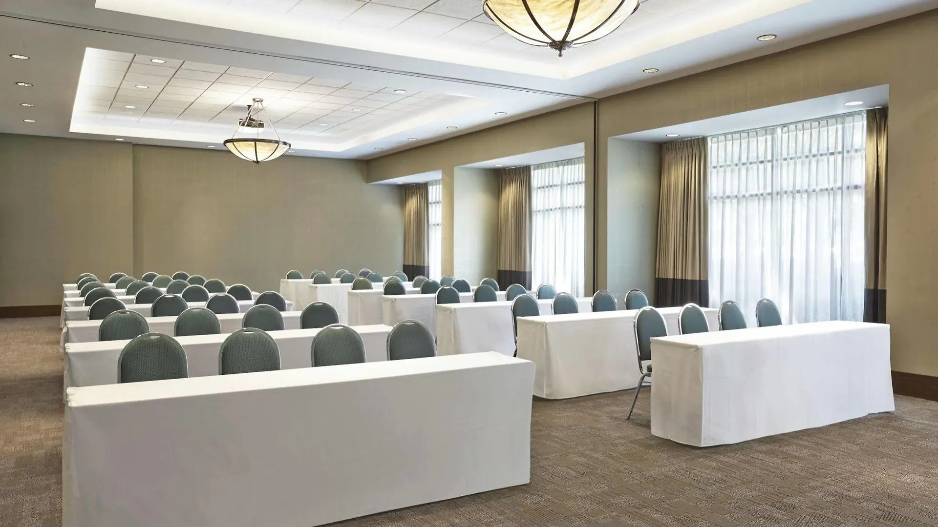 Grand Park Hotel Vancouver Airport, Ascend Hotel Collection Richmond